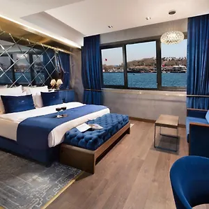 4* Otel The Wings